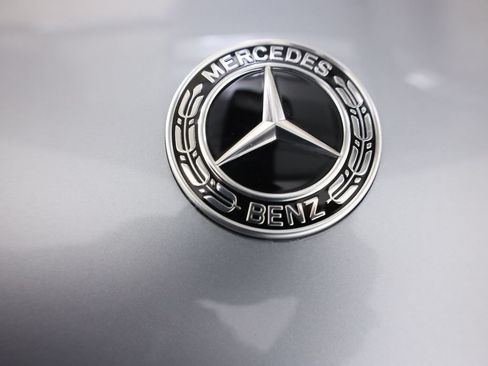 Used 2025 Mercedes-Benz GLS 450 4MATIC image 82