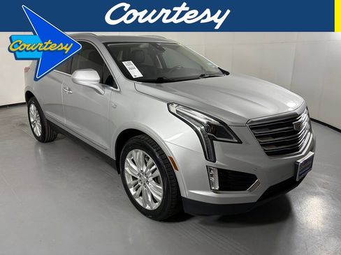 Used 2019 Cadillac XT5 Premium Luxury FWD image 1