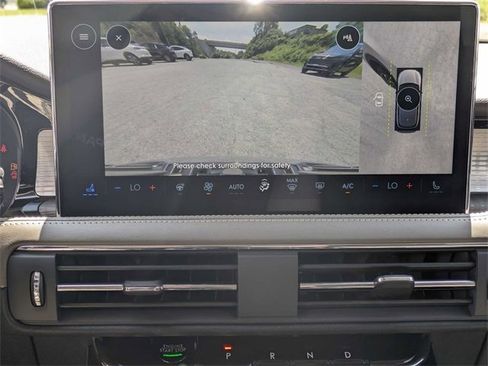 New 2024 Lincoln Corsair Reserve w/ Equipment Group 201A image 24