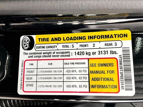 Used 2023 Ford F250 Lariat w/ Chrome Package image 17