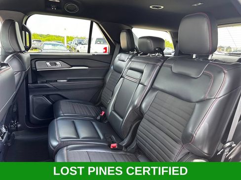 Used 2025 Ford Explorer ST-Line RWD image 25