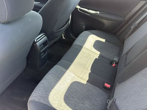 Used 2015 Nissan Sentra SV w/ Style Package FWD image 8