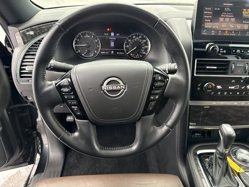 Used 2023 Nissan Armada Platinum w/ Captain's Chairs Package image 18