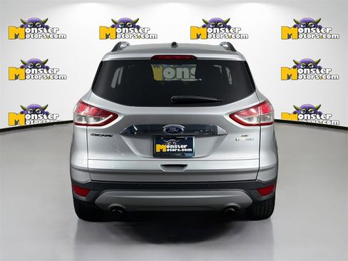 Used 2015 Ford Escape SE w/ SE Chrome Package image 6