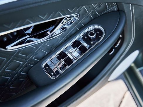 Used 2020 Bentley Continental GT AWD/4WD image 28