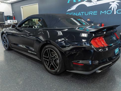 Used 2020 Ford Mustang Premium RWD image 9