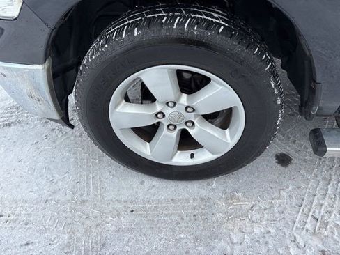 Used 2017 RAM 1500 Classic SLT w/ SLT Plus D￩cor Group image 50