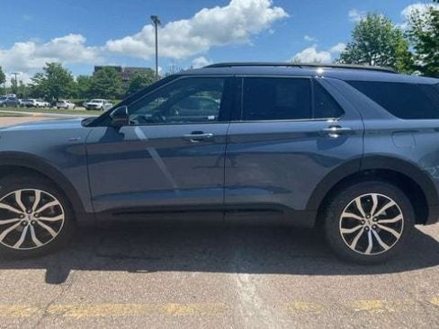 New 2026 Ford Explorer ST-Line AWD/4WD image 5