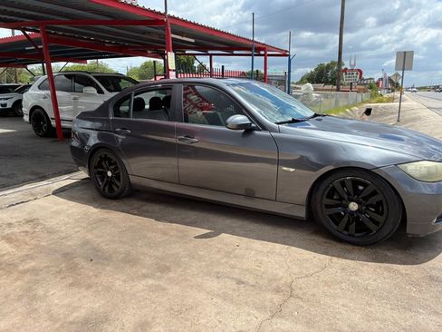 Used 2006 BMW 325i Sedan RWD image 1