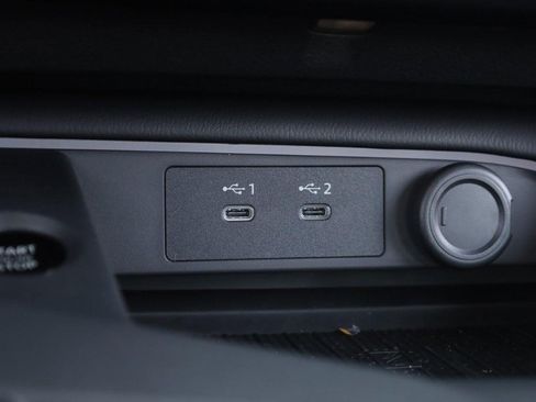 New 2026 Nissan Sentra SR w/ SR Premium Package FWD image 14