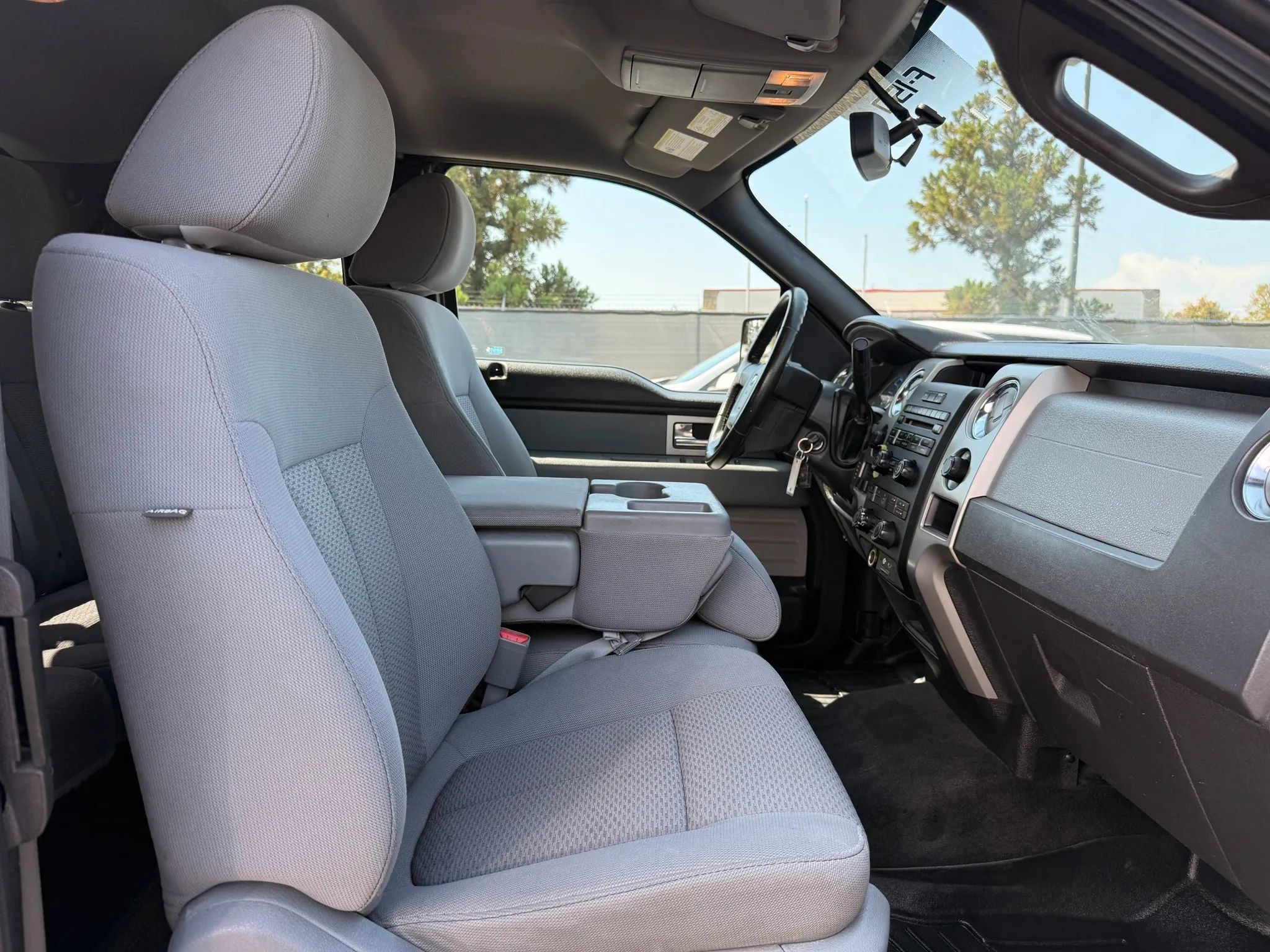 Used 2011 Ford F150 XLT w/ XLT Chrome Pkg AWD/4WD image 18