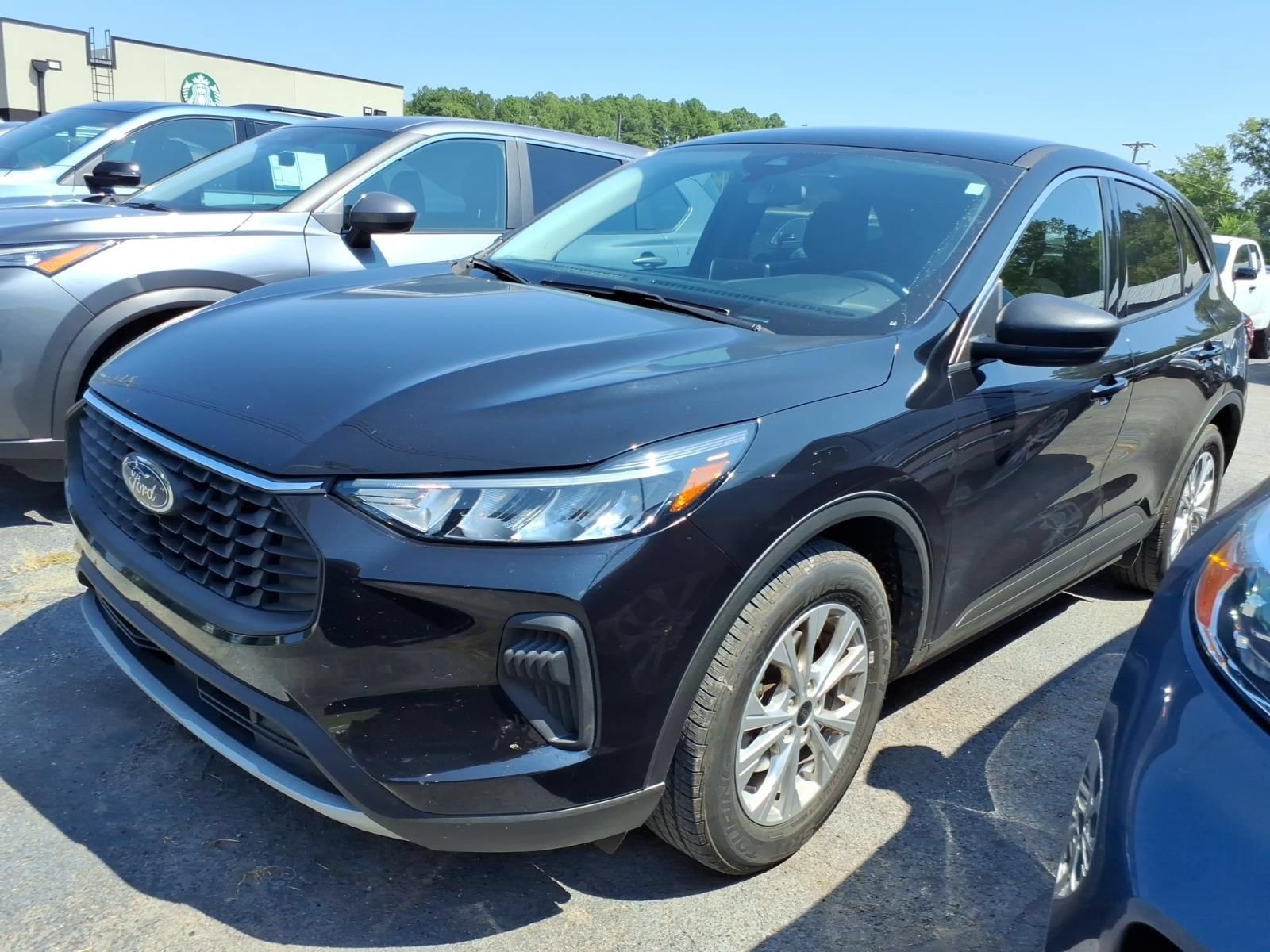 Used 2024 Ford Escape Active FWD image 1