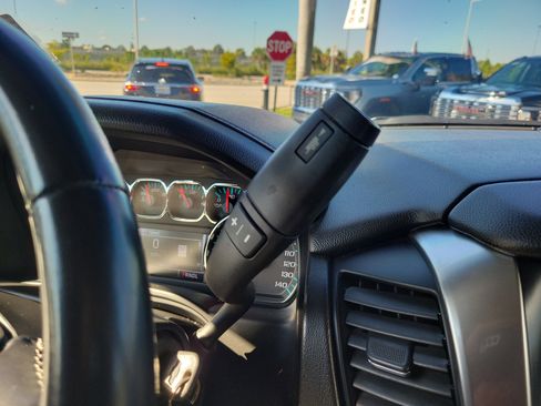 Used 2019 Chevrolet Tahoe LT image 23