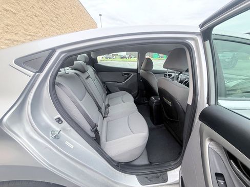 Used 2013 Hyundai Elantra GLS w/ Preferred Pkg FWD image 12