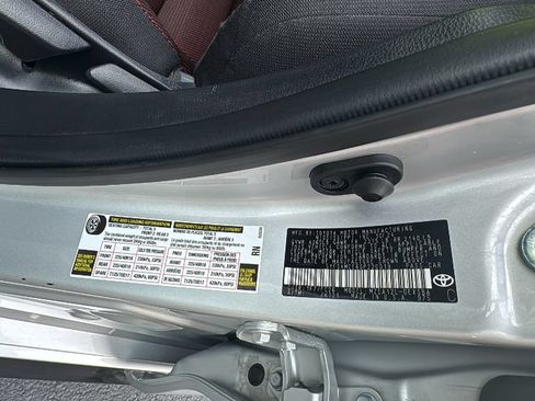 Used 2025 Toyota Corolla SE FWD image 42