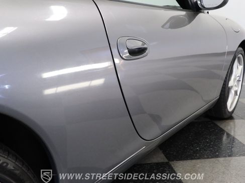 Used 2002 Porsche 911 Carrera 4 image 27
