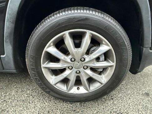 Used 2014 Jeep Cherokee Limited image 14