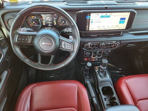 Used 2024 Jeep Wrangler Unlimited Rubicon 392 image 2