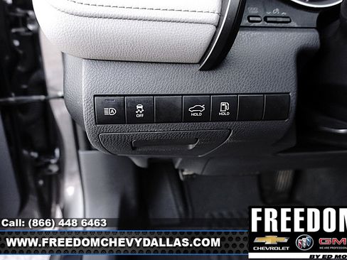 Used 2022 Toyota Camry LE image 22