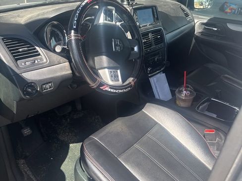 Used 2019 Dodge Grand Caravan GT image 5