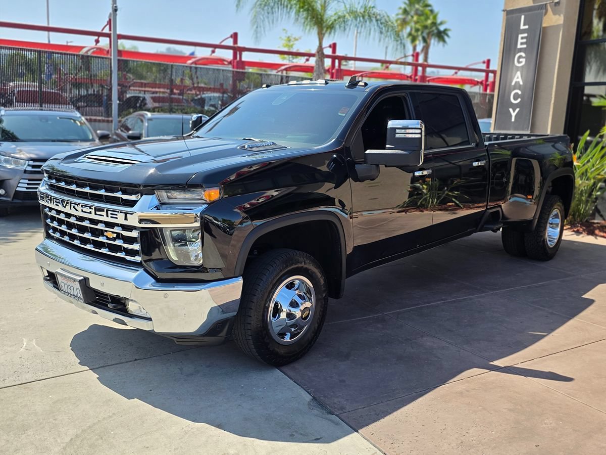 Used 2022 Chevrolet Silverado 3500 LTZ w/ LTZ Plus Package AWD/4WD image 5