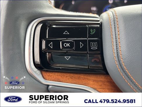Used 2022 Jeep Grand Wagoneer Series III AWD/4WD image 34