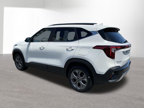 Certified 2024 Kia Seltos S AWD/4WD image 5