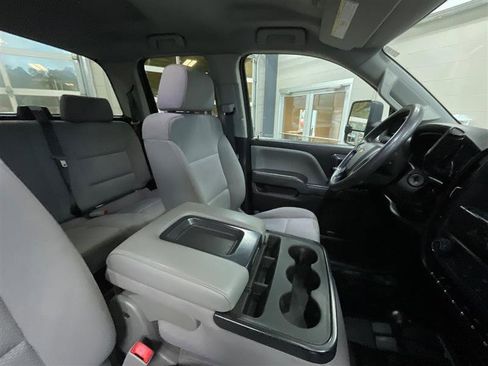 Used 2019 Chevrolet Silverado 2500 W/T image 24