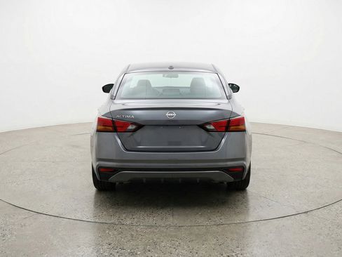 Used 2025 Nissan Altima 2.5 SV FWD image 7