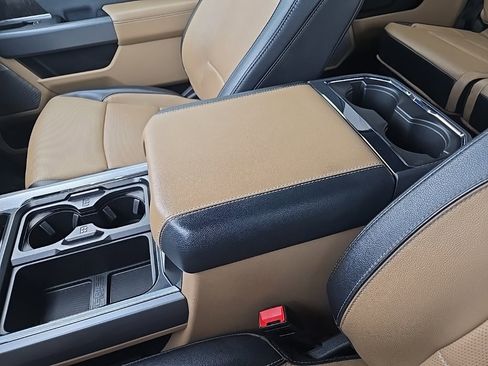 Used 2023 Ford F250 Lariat image 79