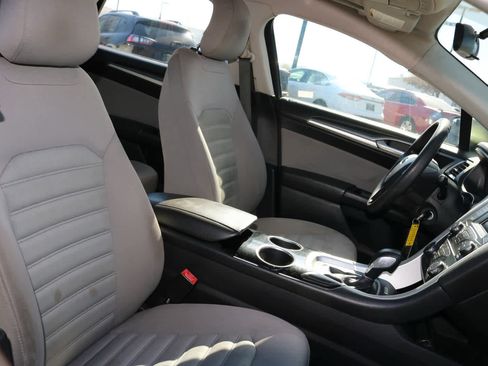 Used 2013 Ford Fusion S FWD image 19