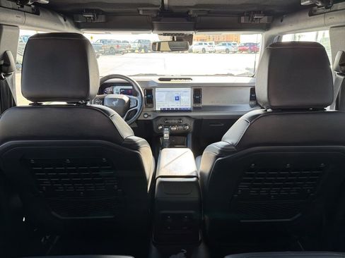 Used 2024 Ford Bronco Black Diamond AWD/4WD image 28