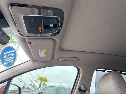 Used 2021 Hyundai Santa Fe Limited image 24