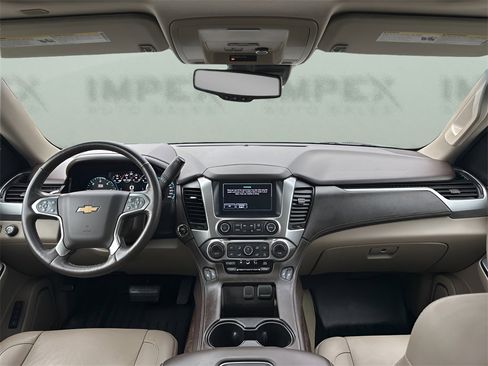 Used 2017 Chevrolet Tahoe LT w/ LT Signature Package image 16