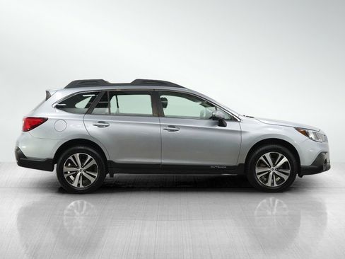 Used 2019 Subaru Outback 2.5i Limited AWD/4WD image 6