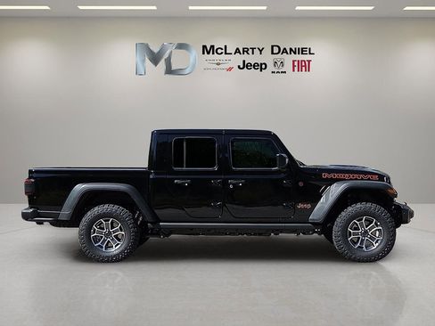 New 2025 Jeep Gladiator Mojave w/ Steel Bumper Group image 6