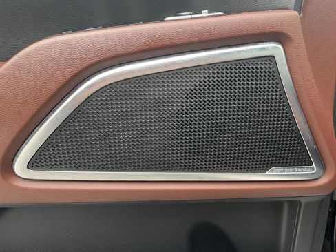 Used 2023 Kia Telluride SX Prestige image 12