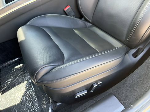 Used 2022 Tesla Model S Plaid AWD/4WD image 14