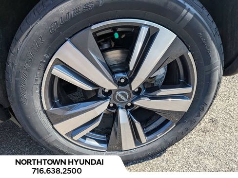 Used 2026 Nissan Rogue SL AWD/4WD image 41
