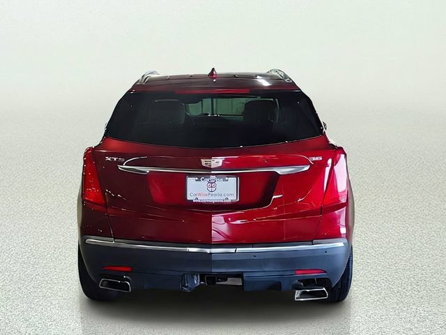 Used 2017 Cadillac XT5 Luxury FWD image 4