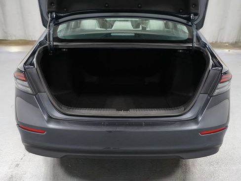 Used 2023 Honda Accord EX image 33