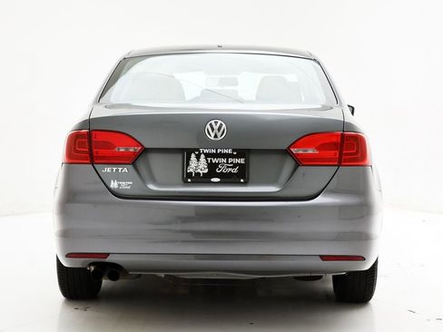 Used 2013 Volkswagen Jetta S image 7