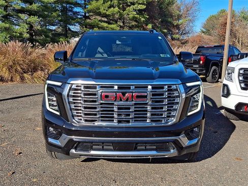 Certified 2025 GMC Yukon Denali image 2