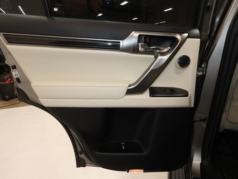 Used 2023 Lexus GX 460 Premium w/ Premium Plus Package image 20