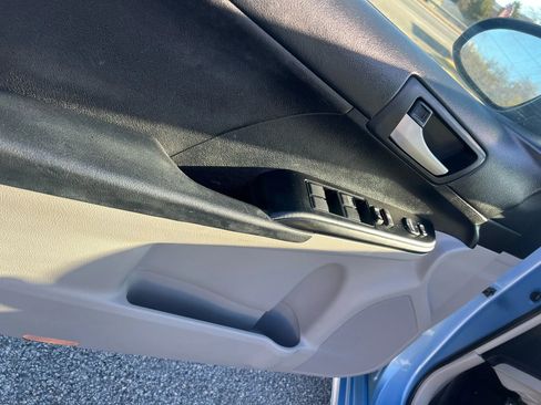 Used 2012 Toyota Camry LE image 10