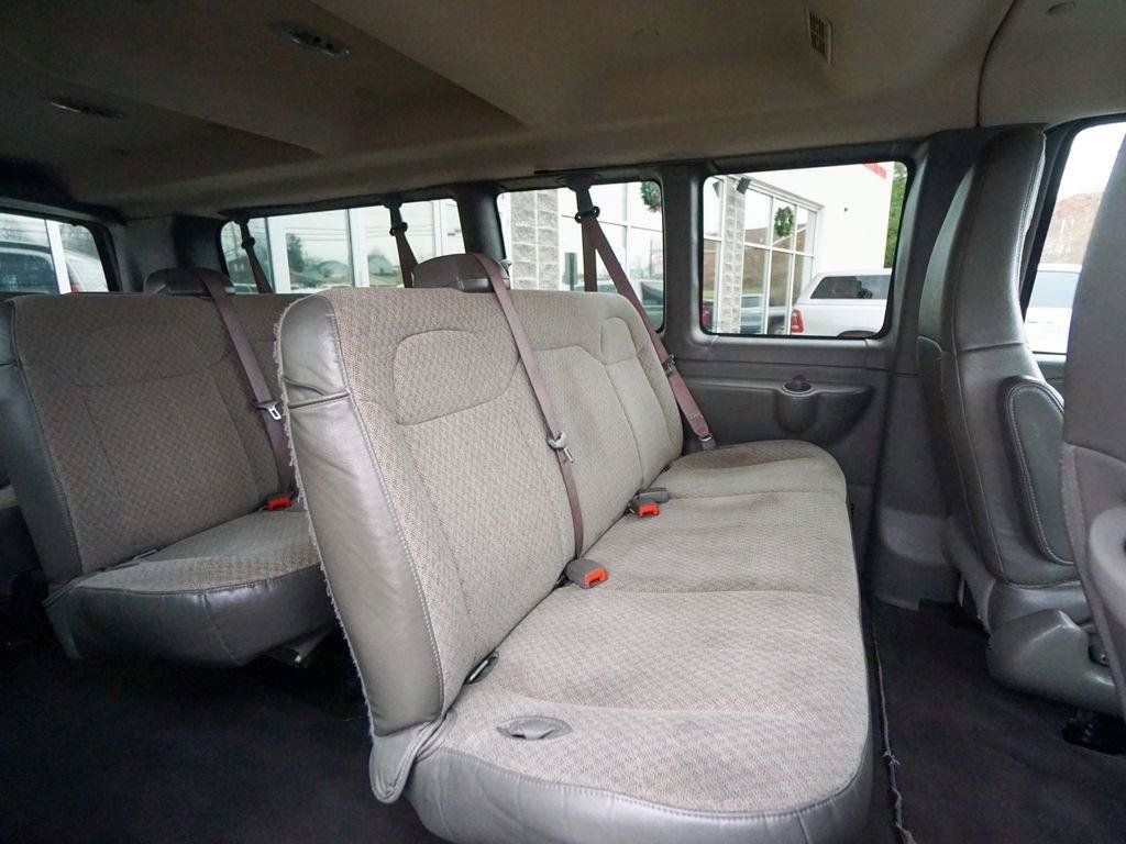 Used 2020 Chevrolet Express 3500 LT w/ LT Preferred Equipment Group RWD image 24