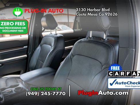 Used 2017 Ford Explorer Limited FWD image 6