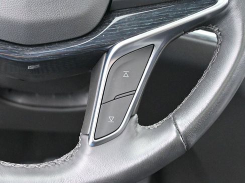 Certified 2025 Cadillac XT5 Premium Luxury AWD/4WD image 19