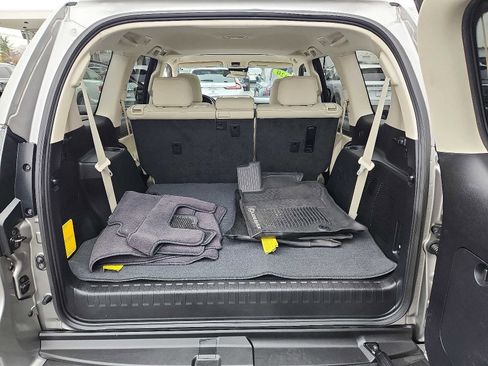 Used 2020 Lexus GX 460 Premium image 28