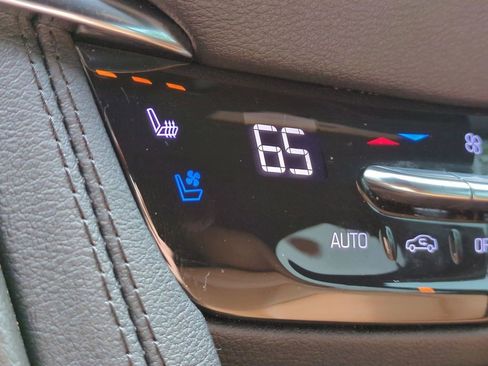 Certified 2023 Cadillac XT5 Premium Luxury w/ Technology Package image 24